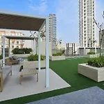 Elegant 1 Bedroom In Jvc With Canal Views