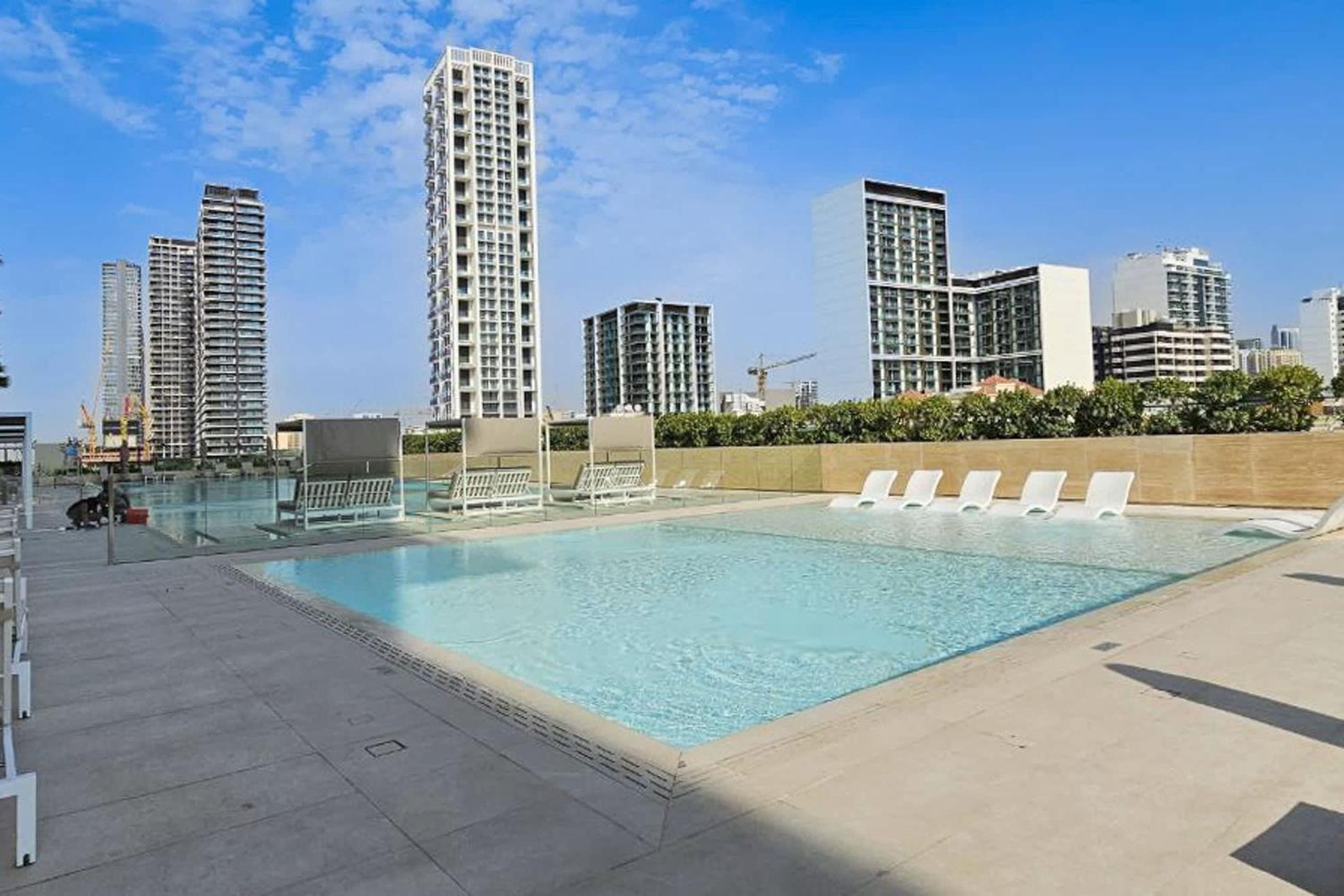 Elegant 1 Bedroom In Jvc With Canal Views