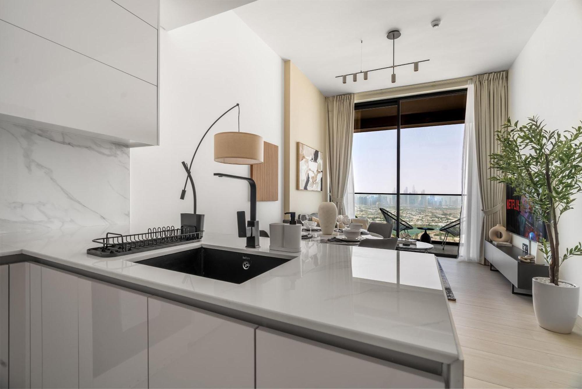 Elegant 1 Bedroom In Jvc With Canal Views Apartment *